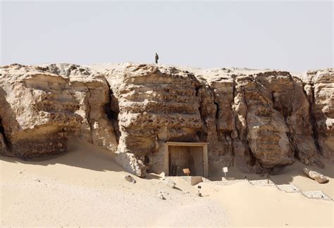 Tomb with 50 mummies is Egypt’s 1st find of 2019 – The History Blog