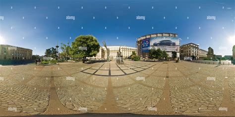 360° view of Iuliu Maniu's statue in Revolutiei Square - Alamy