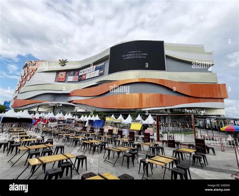 Central festival shopping mall in Chiang Mai, Thailand Stock Photo - Alamy