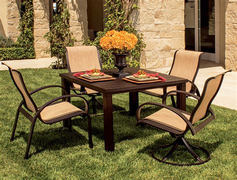 Outdoor Elegance Patio Design Center | Alu-Mont Outdoor Patio Furniture