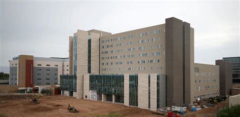 Tucson's Banner hospital gives up prestigious nursing ‘magnet’ status ...