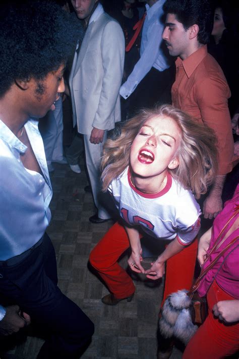 30 Crazy Photographs That Capture the Disco Scene of the 1970s ~ Vintage Everyday