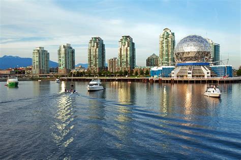 22 Top Tourist Attractions & Places to Visit in Vancouver, BC | PlanetWare