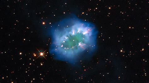 Hubble Views Hazy Planetary Nebula NGC 1501