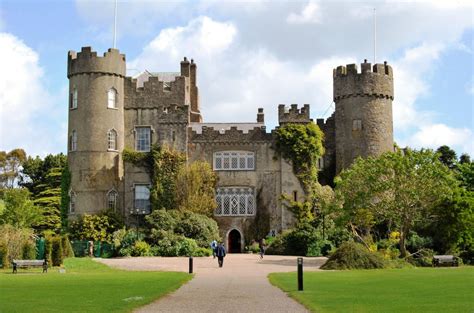 Malahide Castle Tours - Dublin | isango.com