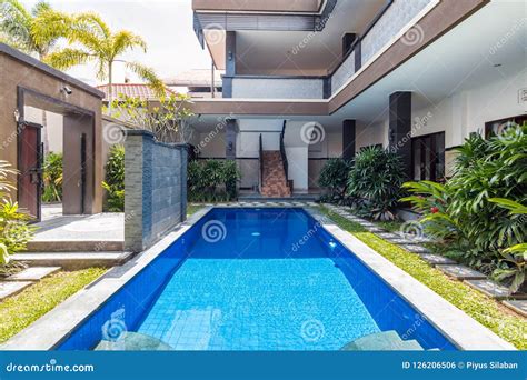 Beautiful Swimming Pool at Traditional Villa Editorial Photo - Image of resort, property: 126206506