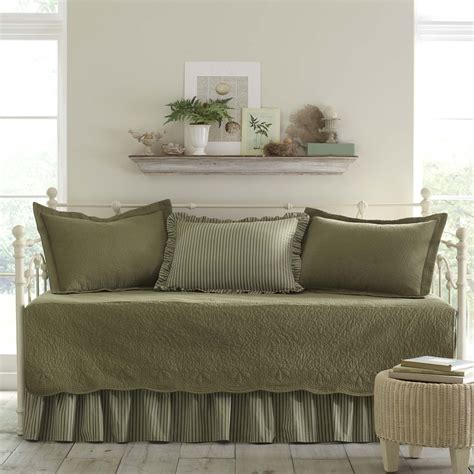 How To Choose Daybed Covers & Sets - Foter