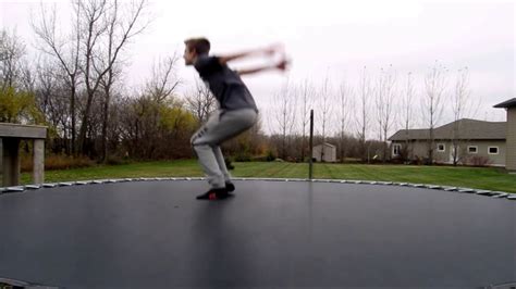 How to do a Backflip on a Trampoline in 10 minutes. - YouTube