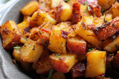 Oven Roasted Breakfast Potatoes - The Chunky Chef | Potato breakfast ...