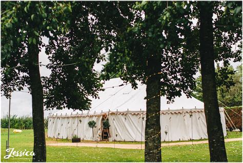 Gill & Steve's Tea Party Wedding at The Cholmondeley Arms in Cheshire — Jessica O'Shaughnessy ...