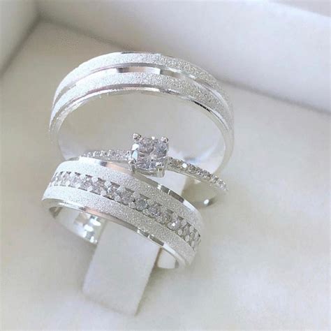 Finding The Best Wedding Ring Design | Cool wedding rings, Wedding ring designs, Couple wedding ...