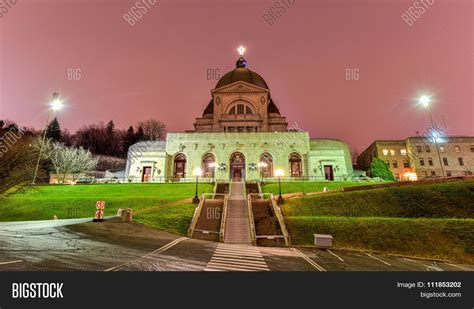 Saint Joseph's Oratory Image & Photo (Free Trial) | Bigstock