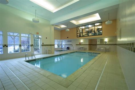 D. Hotel & Suites $99 ($̶1̶3̶7̶) - UPDATED 2018 Prices & Reviews - Holyoke, MA - TripAdvisor