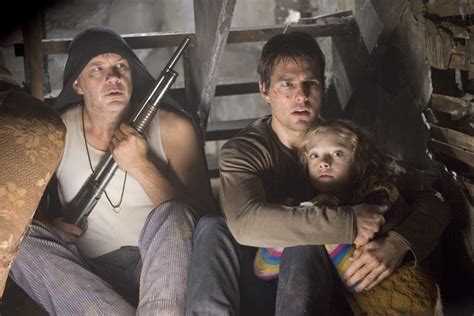 War of the Worlds **** (2005, Tom Cruise, Dakota Fanning, Tim Robbins) – Classic Movie Review ...