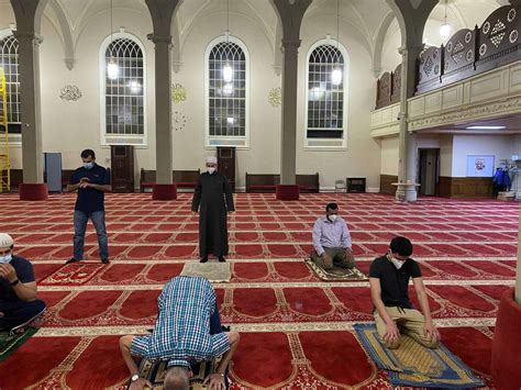 Muslim prayer continues amid coronavirus pandemic as CT mosques reopen