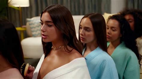 Dua Lipa - New Rules (Official Video) - YouTube