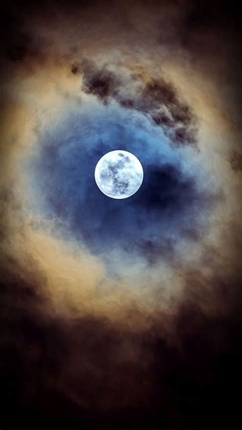 45 Fascinating Full Moon Photography Tips and Ideas - Greenorc | Moon photography, Full moon ...