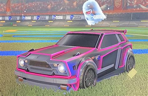 Simple. Elegant. Sweaty.—— Fennec, Cristiano wheels, Ghost topper, and Huntress decal ...