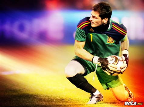 Iker Casillas - Iker Casillas Wallpaper (31373979) - Fanpop