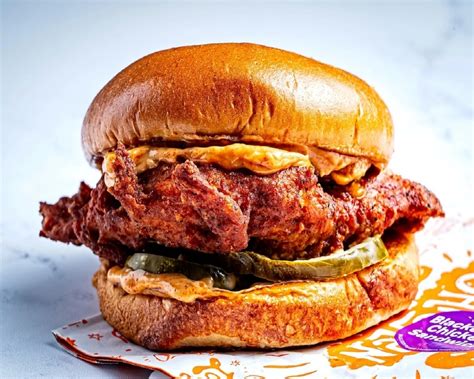 What is the Popeyes Blackened Chicken Sandwich Made Of? - Delic-recipes