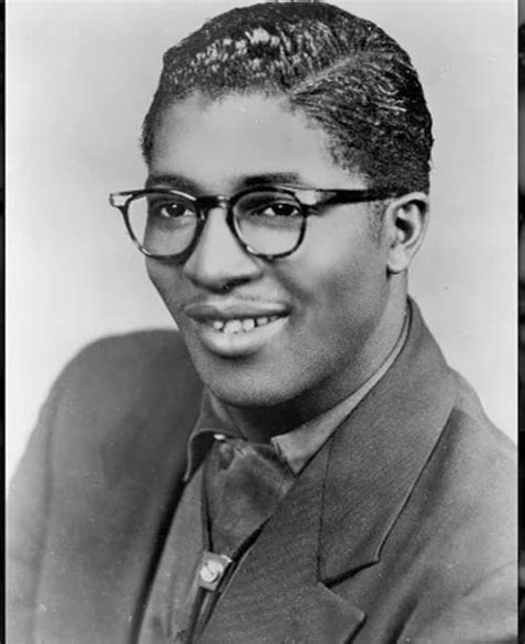 BIOGRAPHY: BO DIDDLEY IS A LEGEND