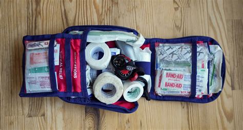 What's in a Wilderness First Aid Kit? | Blackbird Mountain Guides ...