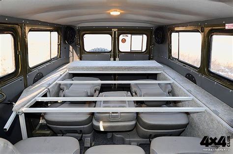 Uaz 452 Interior