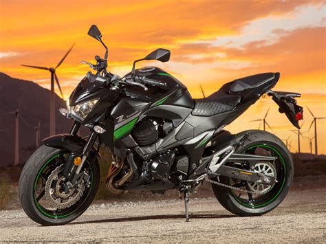 2016 Kawasaki Z800 ABS | First Ride Review | Rider Magazine