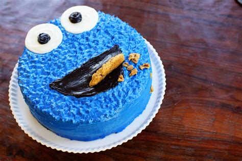 a Cookie Monster birthday cake! | Sweet Anna's