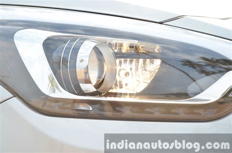 Hyundai i20 Active cornering lights