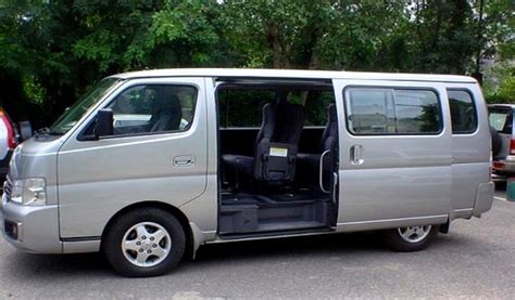 10 Seater Nissan Van Hire Delhi | Luxury Nissan Van Rent In India