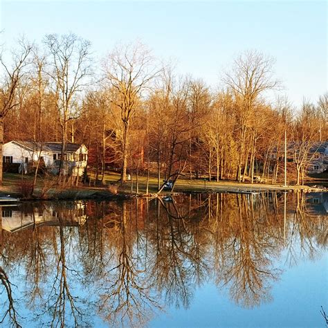 Beautiful outdoor elopement venue at Cinnamon Lake near West Salem, OH ...