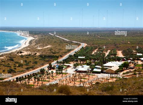 Accommodation overlooking the Indian Ocean. Exmouth, Western Australia Stock Photo - Alamy