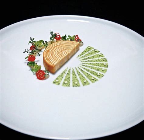 So artistic!So artistic!Food, design, color. © Nader Khouri - More at: theartofplating.c ...Food ...