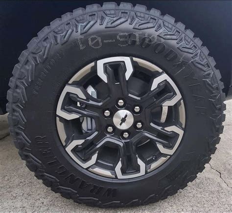 Silverado ZR2 wheels on Bronco | Bronco6G - 2021+ Ford Bronco & Bronco ...