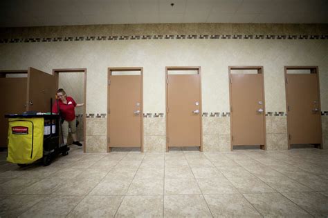 Buc-ee's still has the best restrooms in America. Here's why