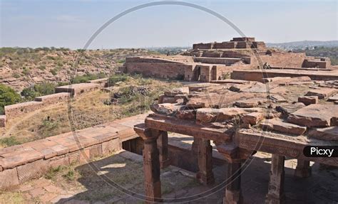 Image of mandore fort jodhpur rajasthan india-JZ249683-Picxy