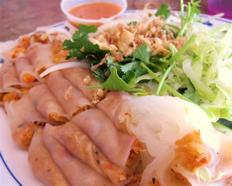 Chat with Mr. James Luu and a peek inside Banh Cuon Tay Ho 18 | Flavor ...