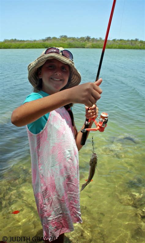 Family fishing at Crab Creek Park, Tin Can Bay