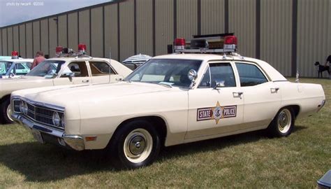 1970 Ford Custom, Illinois State Police | Police cars, Old police cars ...