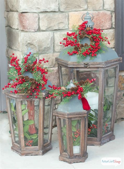 65 Amazing Christmas Lanterns For Indoors And Outdoors - DigsDigs