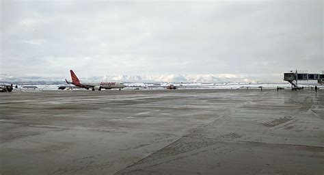 All flights cancelled at Srinagar airport after snowfall - Greater Kashmir