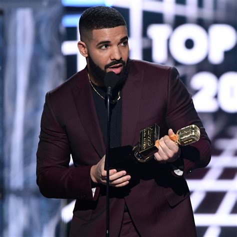 Billboard Music Awards: Drake Shouts Out Arya Stark | Vogue