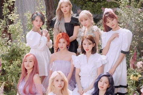 TWICE Soars To Top Of Major Realtime Charts With “MORE & MORE”