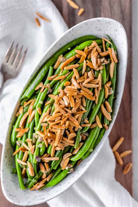 Green Beans with Almonds (Low Carb + Gluten Free) - Delicious Little Bites