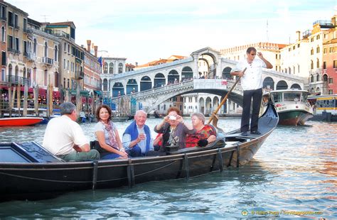 Venice Gondola Ride | Gondola Trips in Venice | Venice Tours