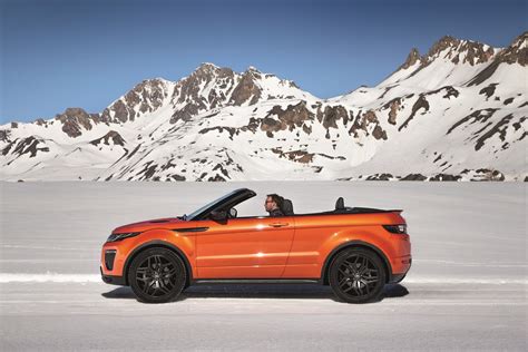 Range Rover Evoque Convertible gets 500 pre-orders - UK