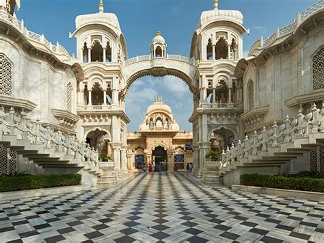 ISKCON Temple Vrindavan, ISKCON Temple in Vrindavan Uttar Pradesh