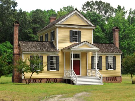 North Carolina farmhouse - Handmade Houses with Noah Bradley