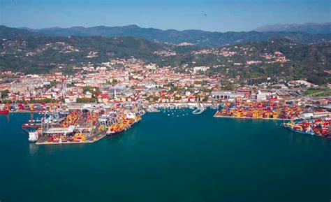 Italy's La Spezia port ready to handle mega-ships - PORTS - SeaNews